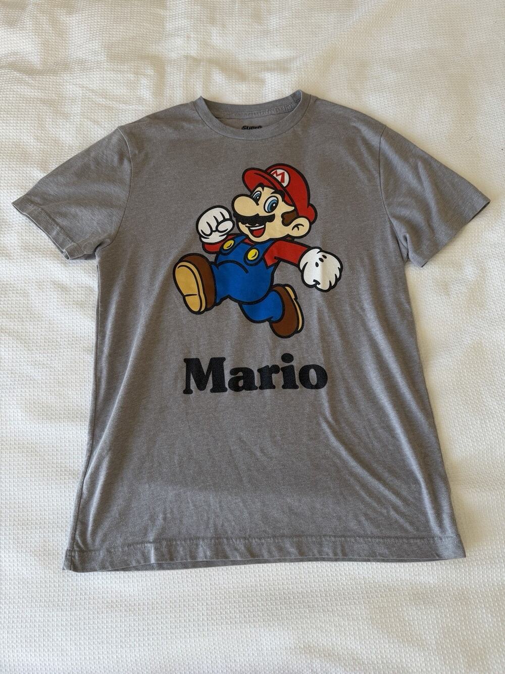 Super Mario Men's T-Shirt Tee Size S Gray Mario Graphic Top Short Sleeve 2022